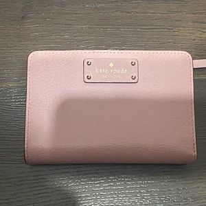 Kate shape pink Wallet small size